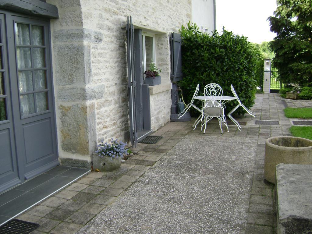 Les Petunias Hugier Exterior foto