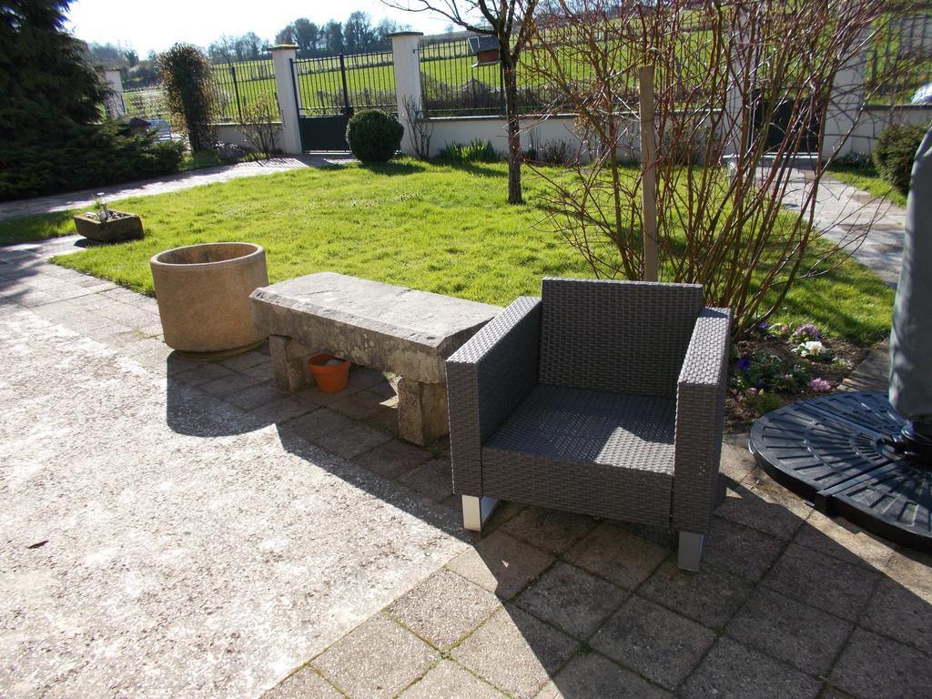 Les Petunias Hugier Exterior foto