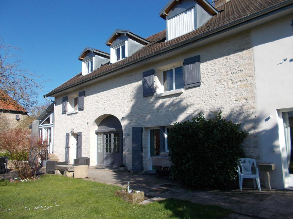 Les Petunias Hugier Exterior foto