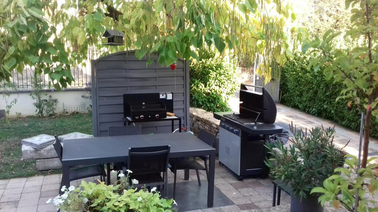 Les Petunias Hugier Exterior foto